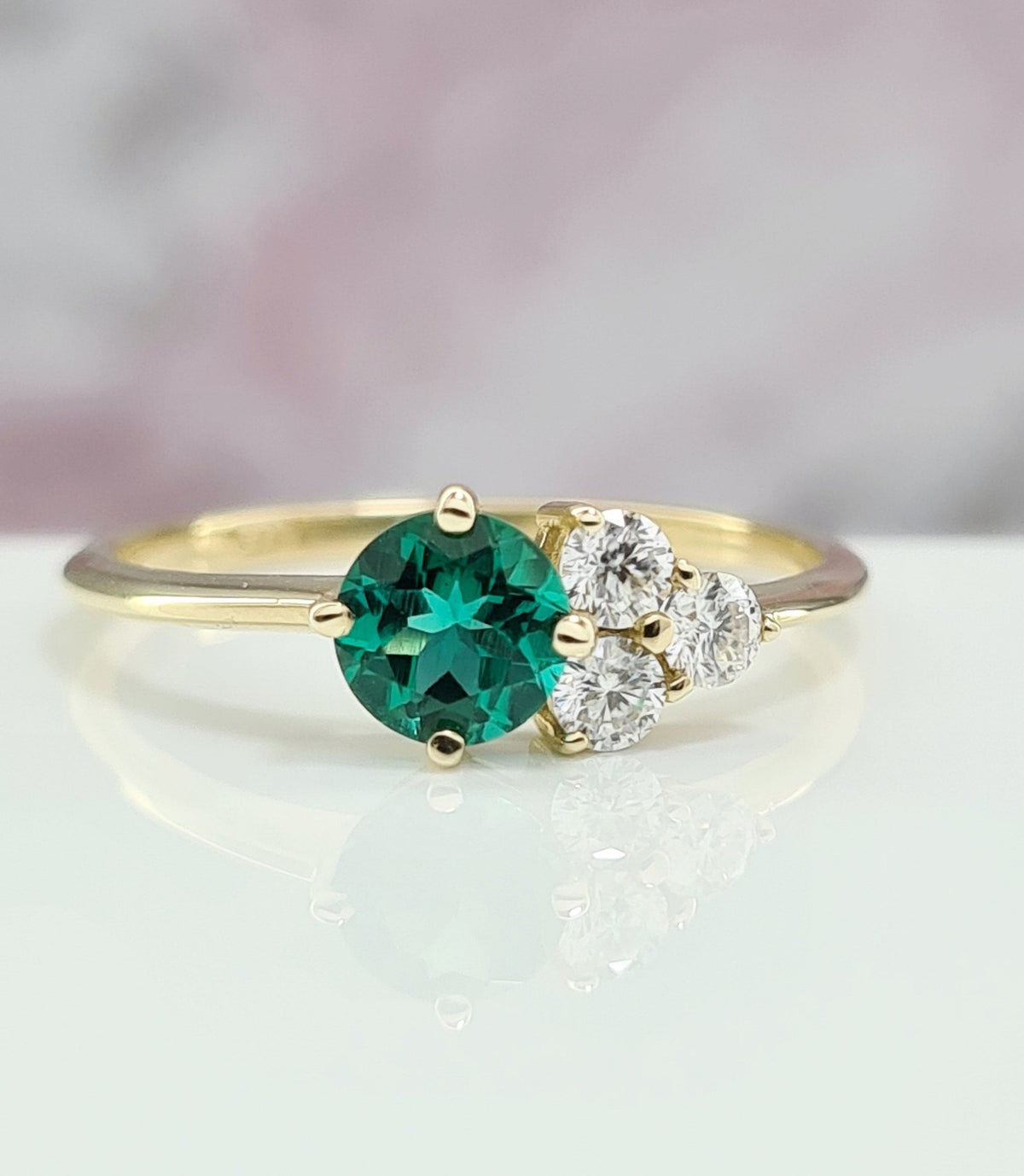 Cluster Diamond And Emerald Ring, 14k Gold Real Gemstone And Diamonds Ring, Fashionable Classy Modern Unique Handmade Ring