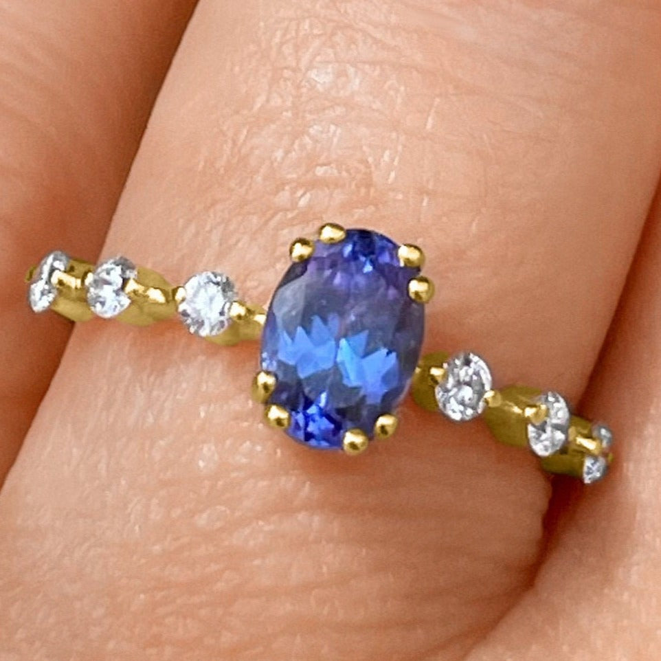 Incredible Dainty Oval Blue Gemstone Tanzanite Diamonds Anniversary Ring for My Wife