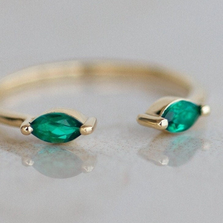 Amazing Minimalist Emerald Marquise Open Gold Ring for Women