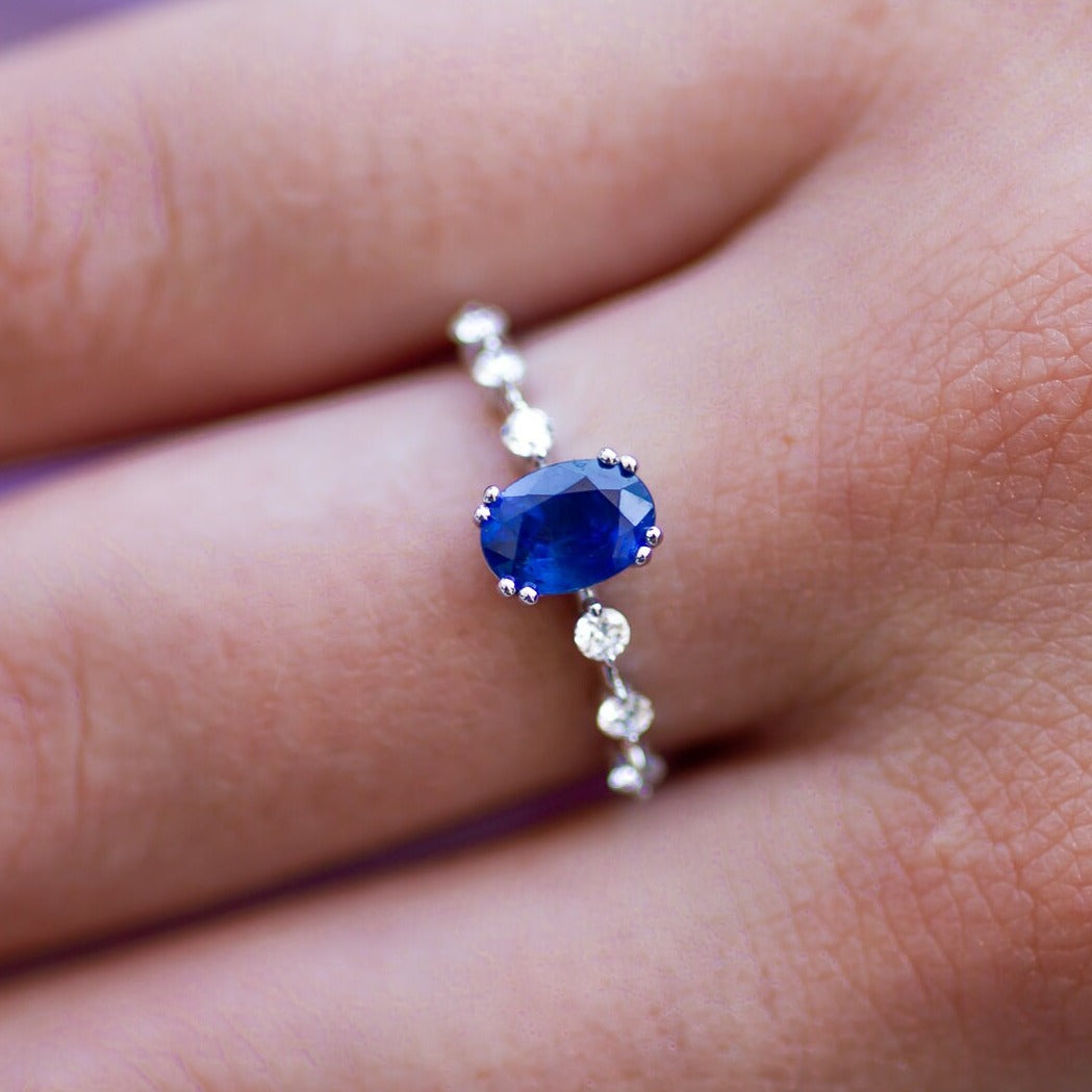 Unique Natural Blue Sapphire Minimalist Oval Ring for Engagement, September Birthstone