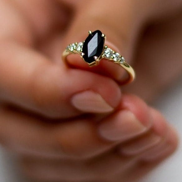 Black Sapphire Engagement Ring, Elegant Black Gemstone Ring, Minimalist Gemstone Diamond Ring